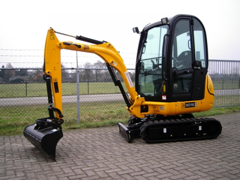 JCB 8018 minigraver 1700 kg.