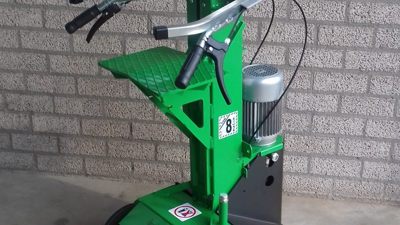 Houtkloofmachine 230 V. 8,5 ton